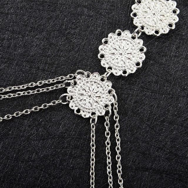 Carved Flower Pattern Pendant Necklace - Luxe&Loxley